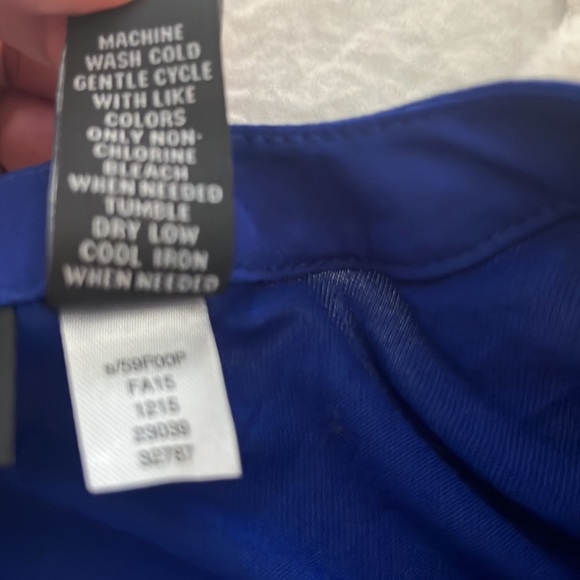 NWT INC Cerulean Blue rolled sleeve v-neck pull-over Blouse Petite Large - Picture 9 of 9